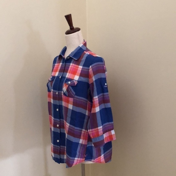 American Eagle. Button down Shirt. Plaid. Medium - Picture 5 of 12